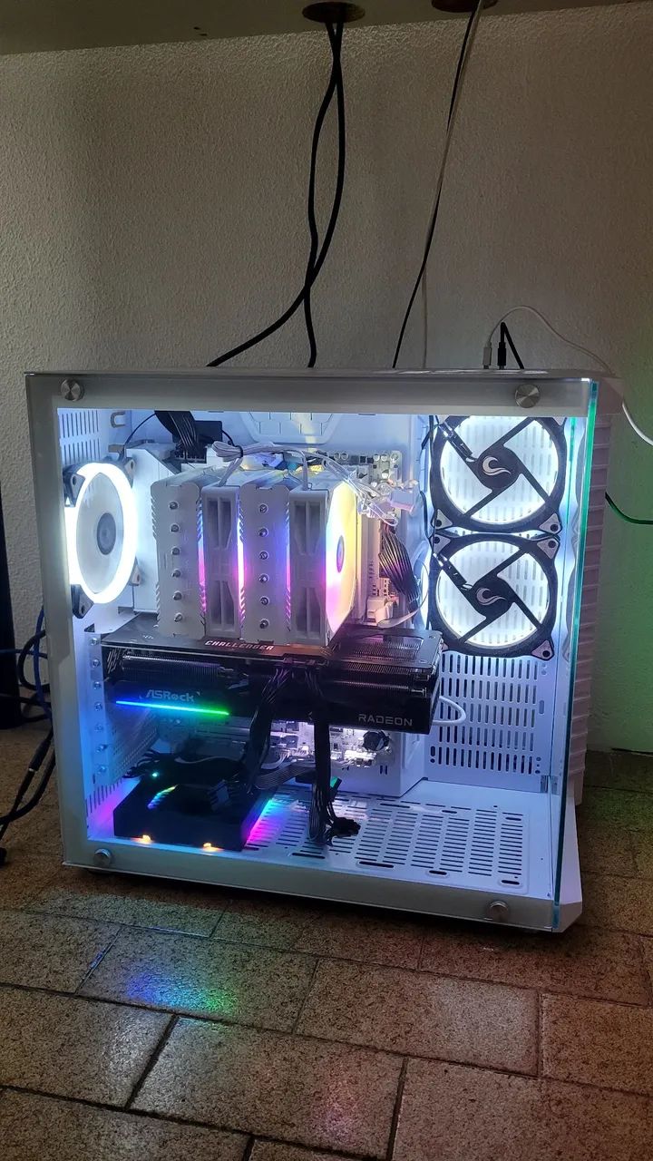 PC GAMER HIGH END AM5 RX 9070XT, 32GB RAM