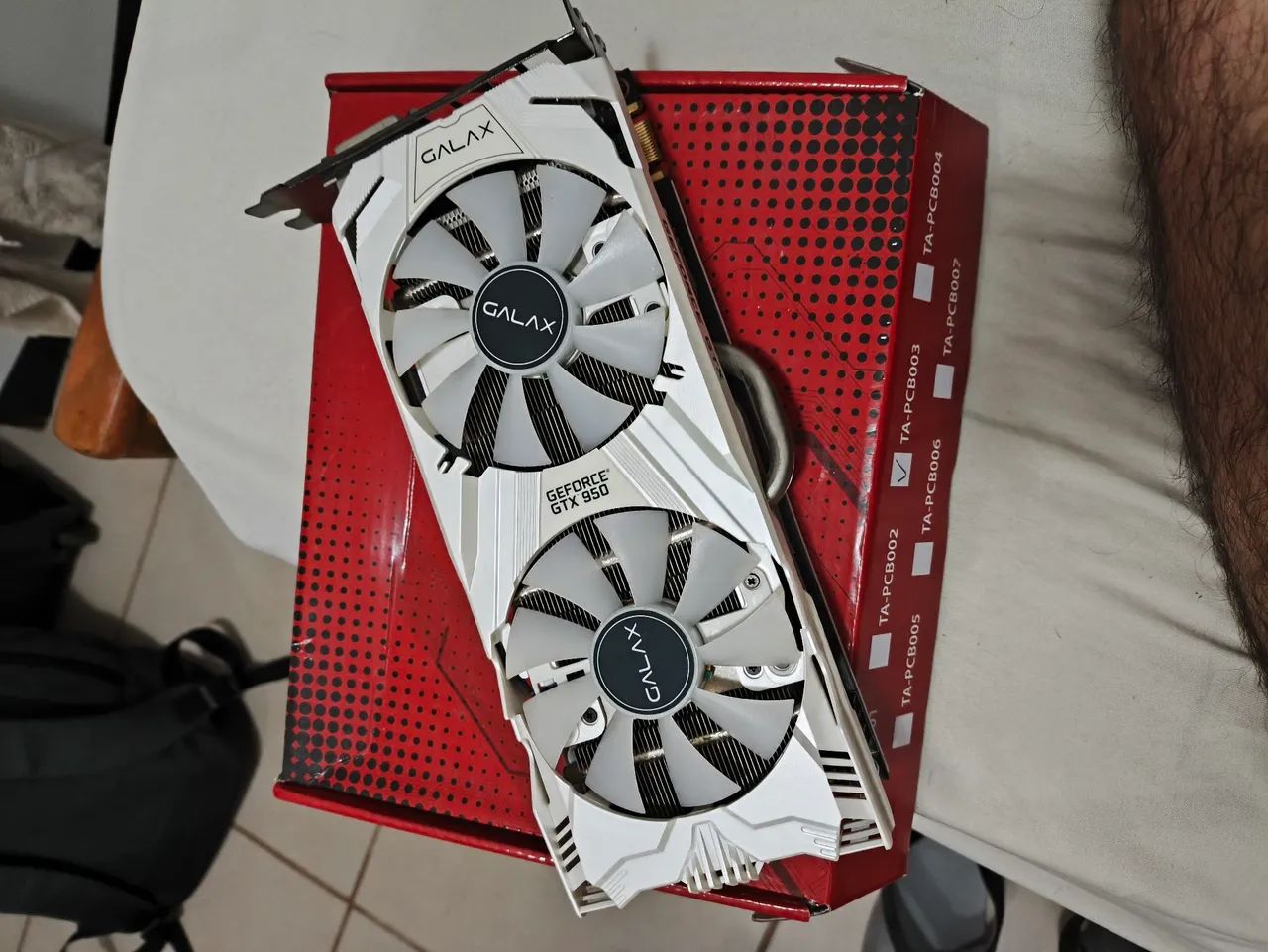 placa de vídeo gtx 950 branca 2gb