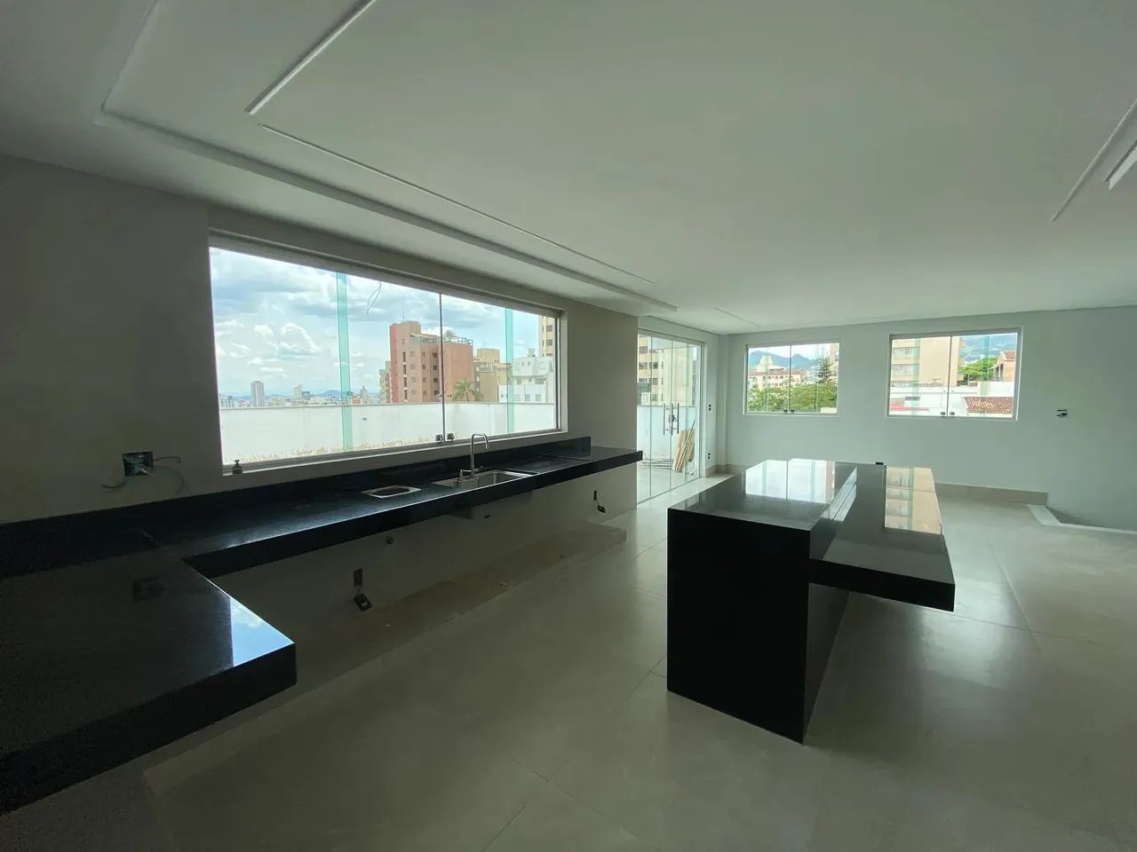 Cobertura com 3 quartos para alugar em Belo Horizonte