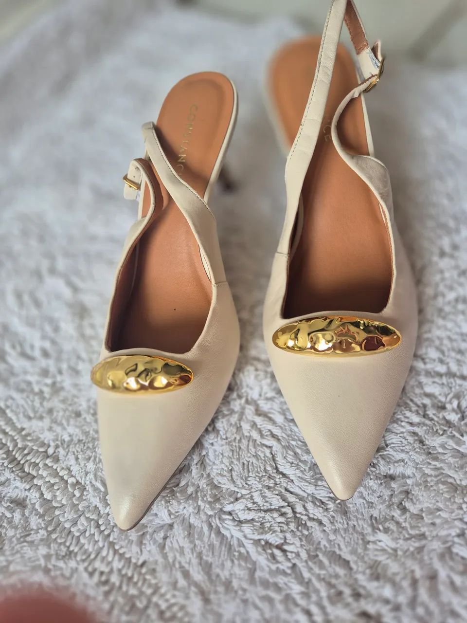 Scarpin Off White Couro Enfeite 38 Constance