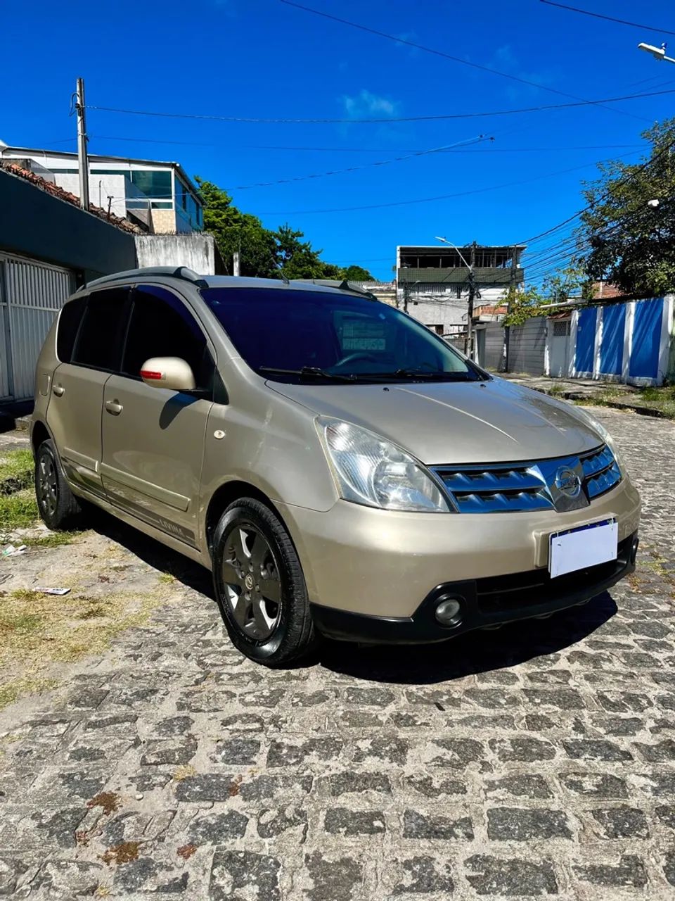 Nissan Livina LIVINA SL 1.6 16V Flex Fuel 5p 2010
