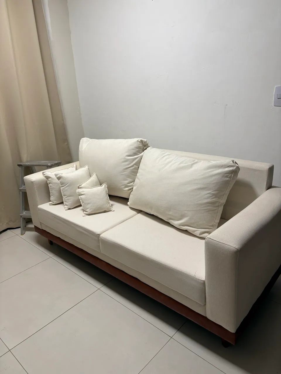 Sofa living linho 3 lugares - Foto 2