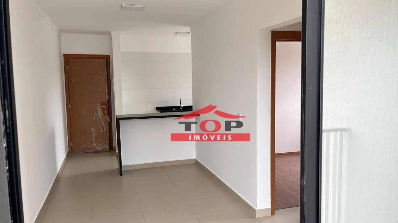 Apartamento 2 Dormitórios, sendo 1 Suíte - Foto 2