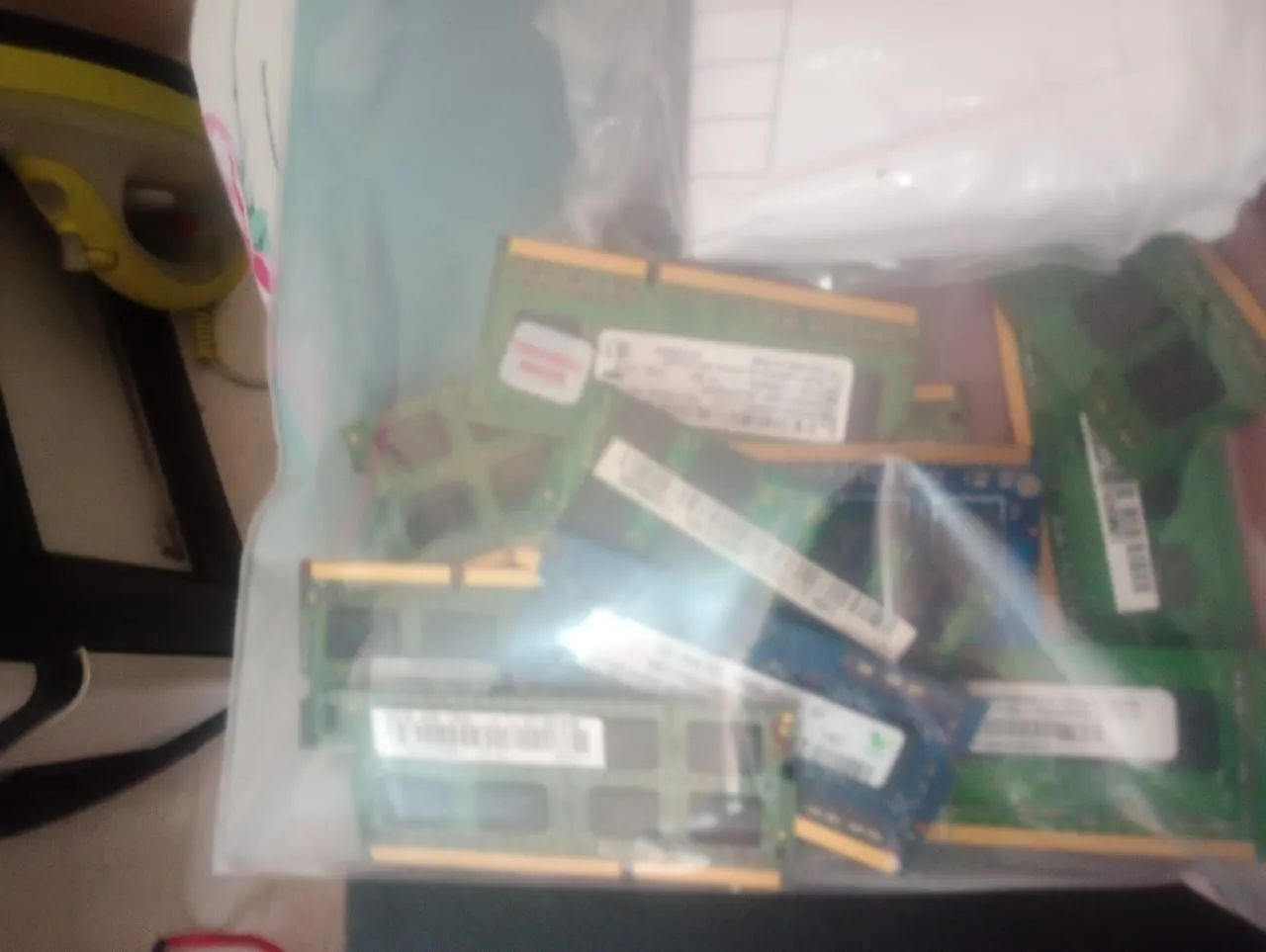Memorias ram e hds 4g tenho cpu tambem 4g e 2g