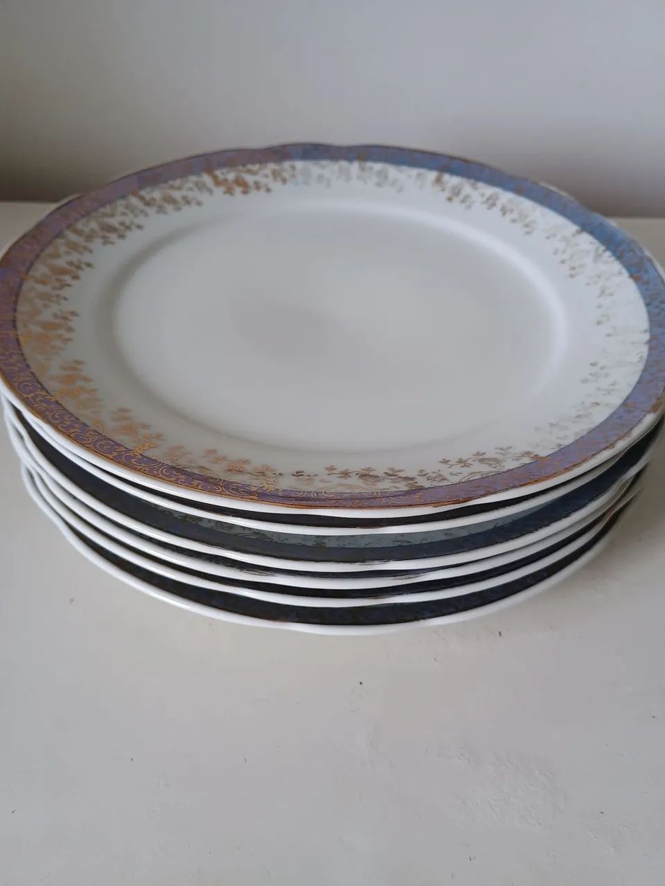 Pratos antigos de porcelana  - Foto 2