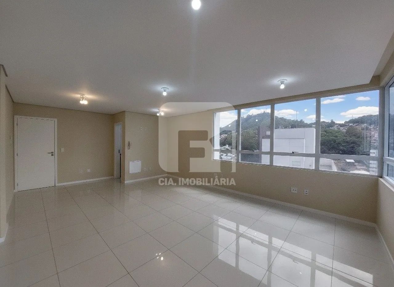 Sala comercial de 35m² com vaga na Agronômica