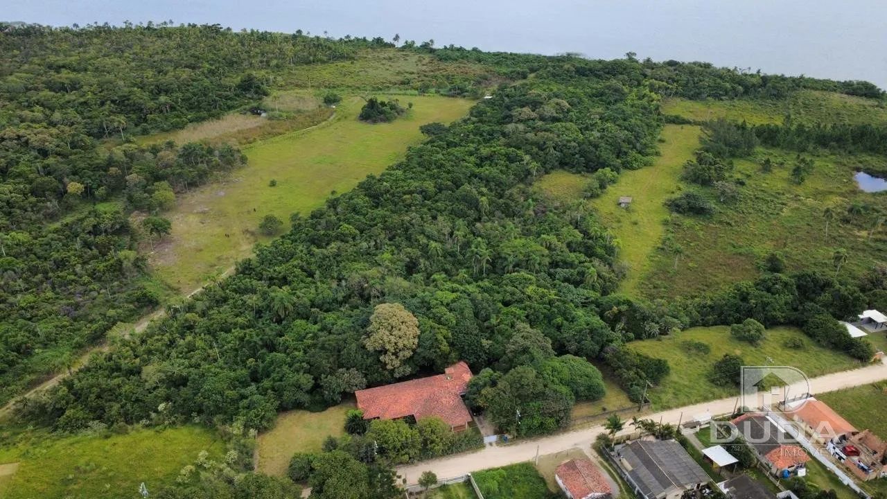 Casa à venda em Guaiúba, Imbituba!