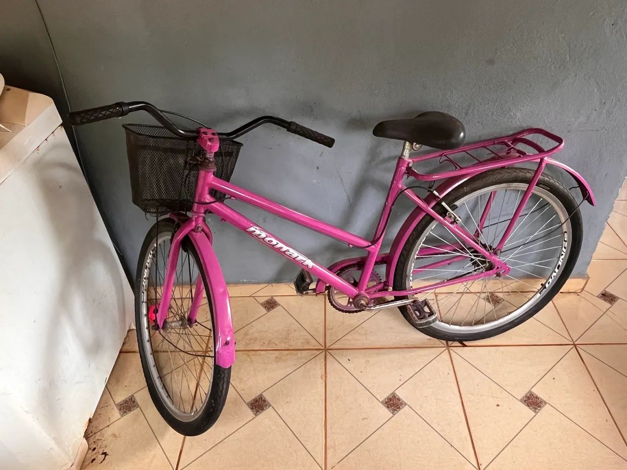 Bicicleta Monark rosa 
