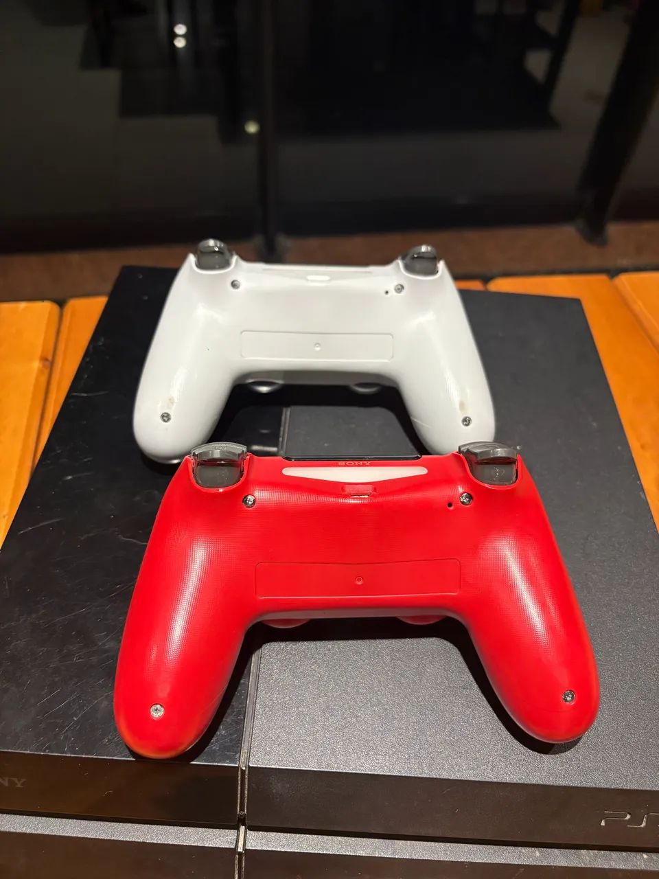 PlayStation 4 Ps4 + 2 controles - Foto 4
