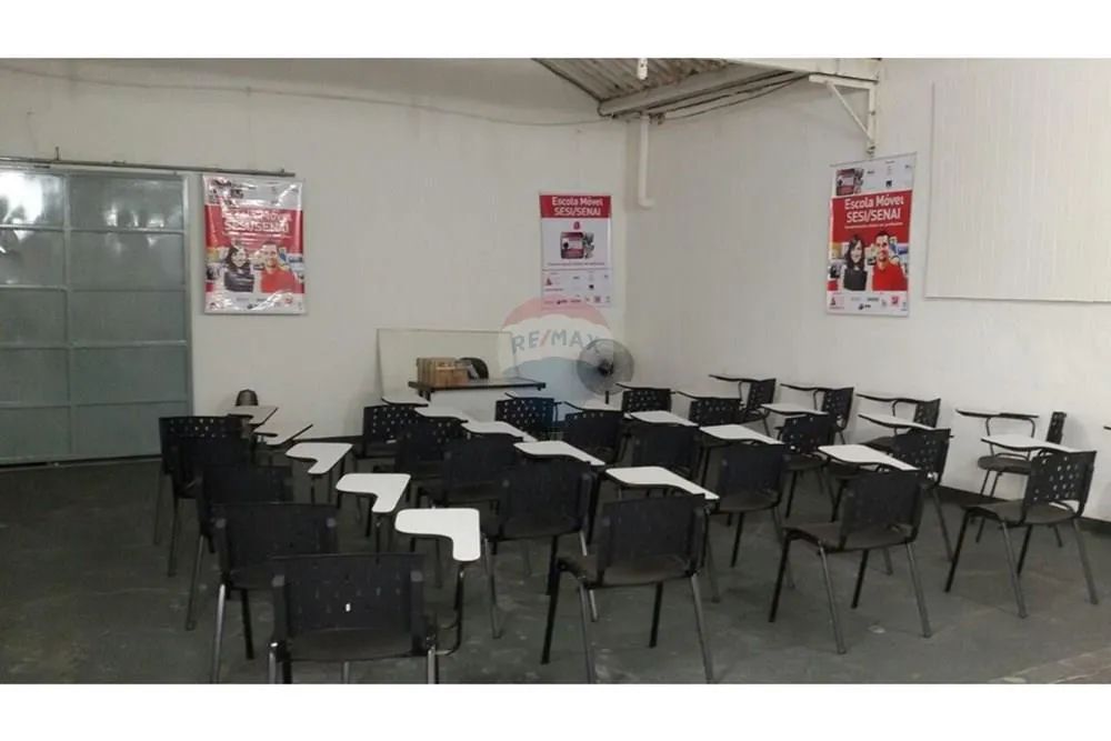 Galpão com 350m2 para aluguel na Vila Ideal - Foto 2