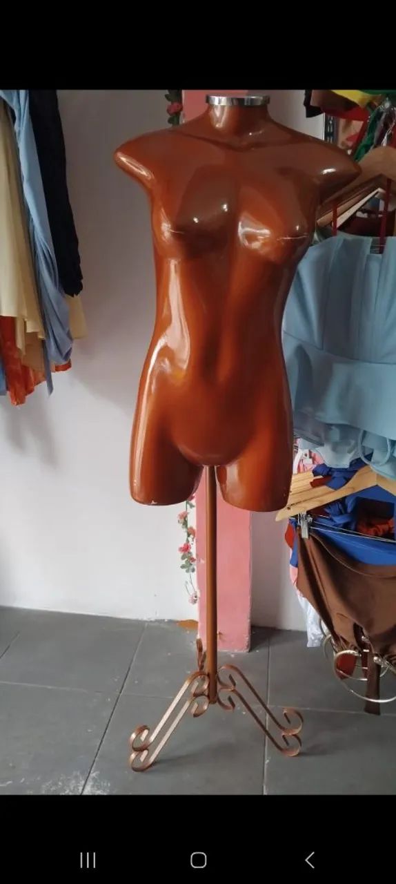Manequim de fibra  - Foto 2