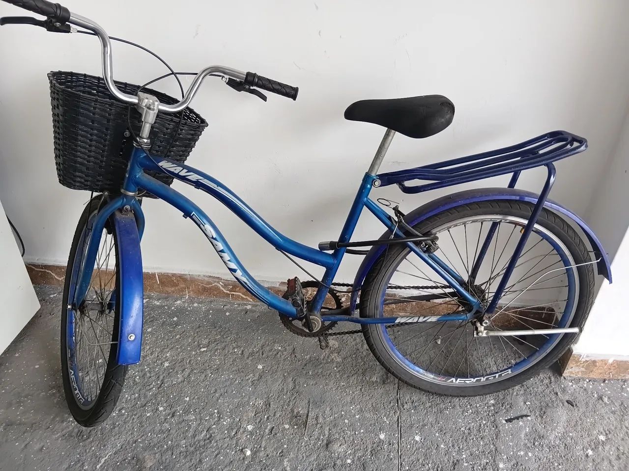 Vendo uma  bicicleta 