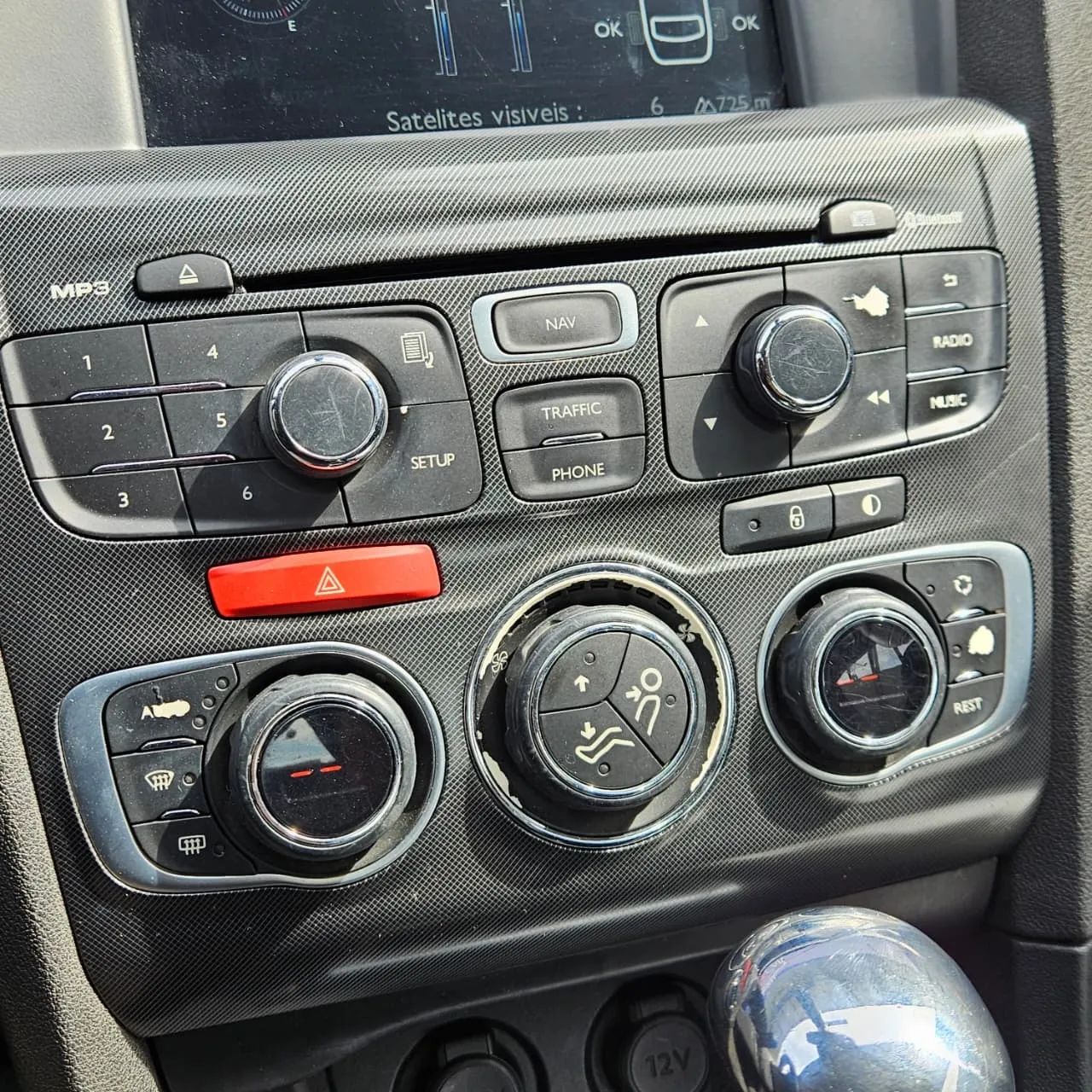 Citroën C4 Lounge Exclusive 1.6 Turbo Flex Aut., foto 17 de 20
