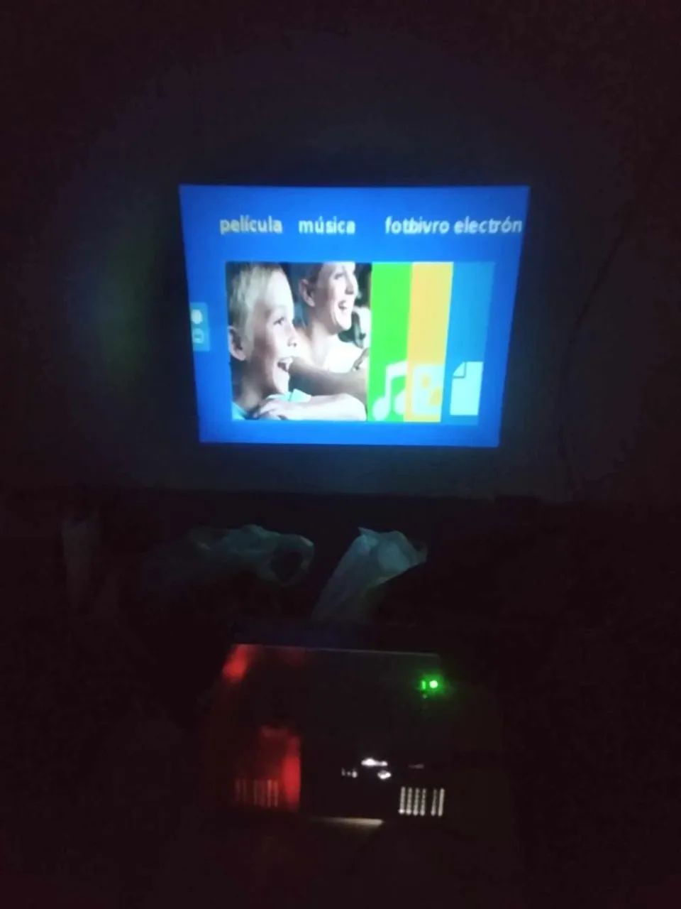 Projetor de tela de celular  - Foto 2