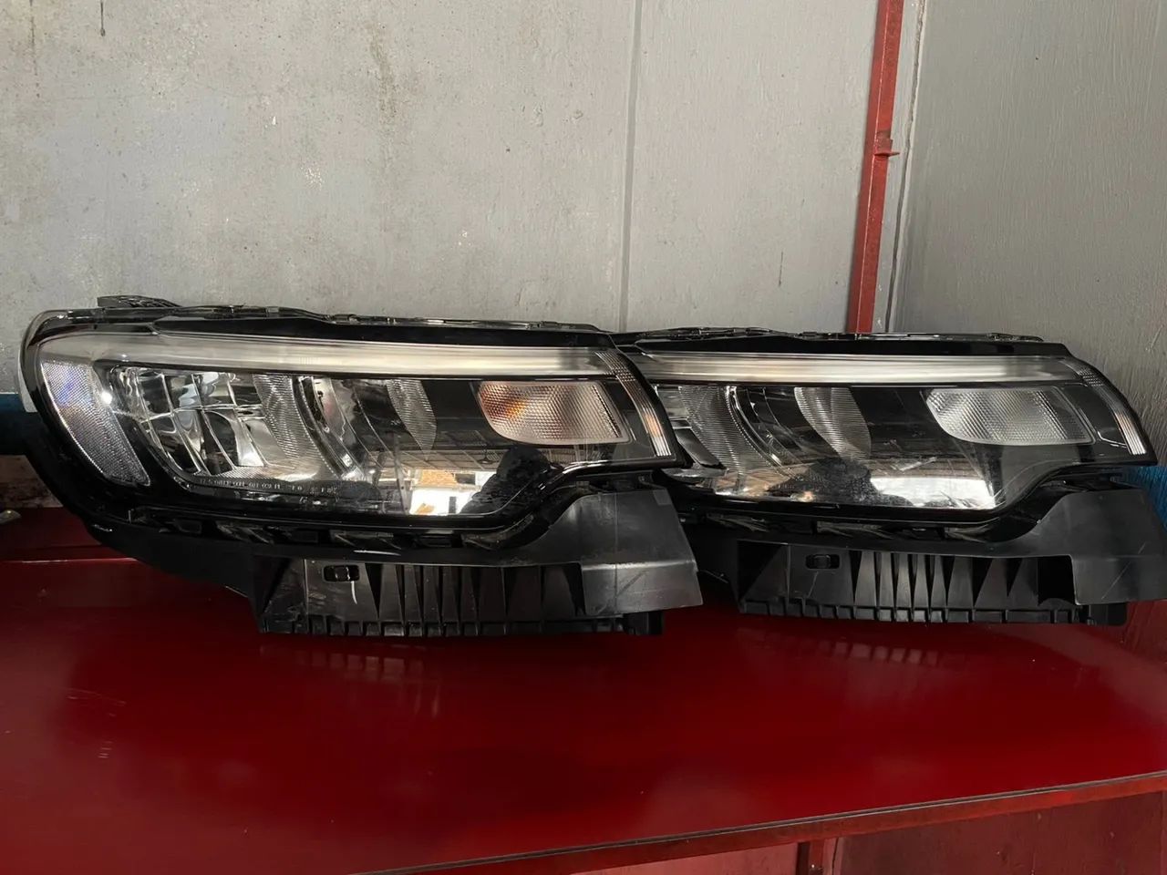 Farol JEEP COMPASS 