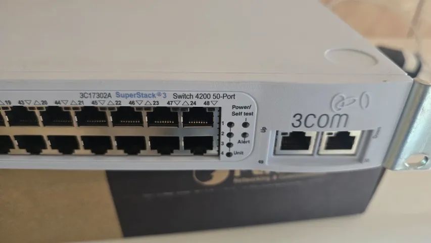 Switch Rede Fast 3com 4200 50 Portas 10/100 (Usado) - Foto 5