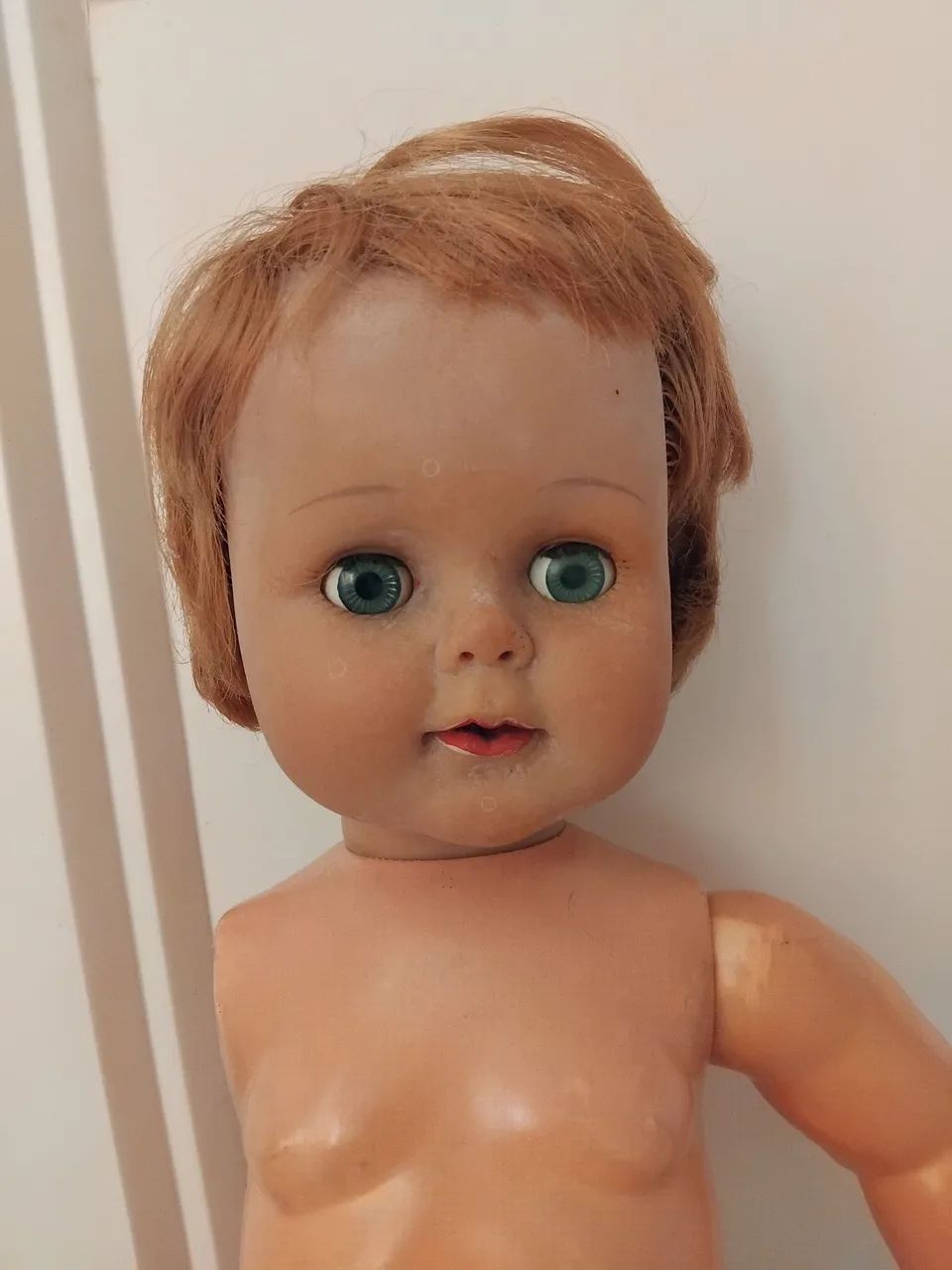 Boneca beijoca pra restauro. 