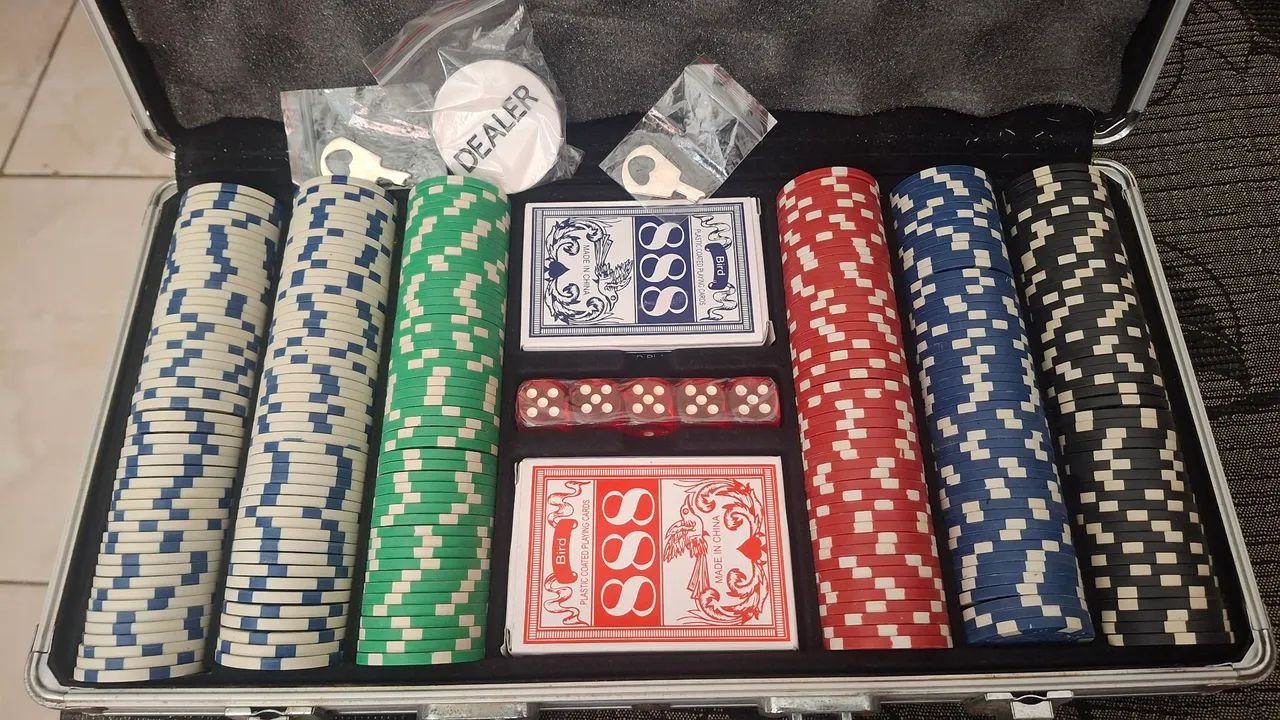 Maleta 300 fichas Poker