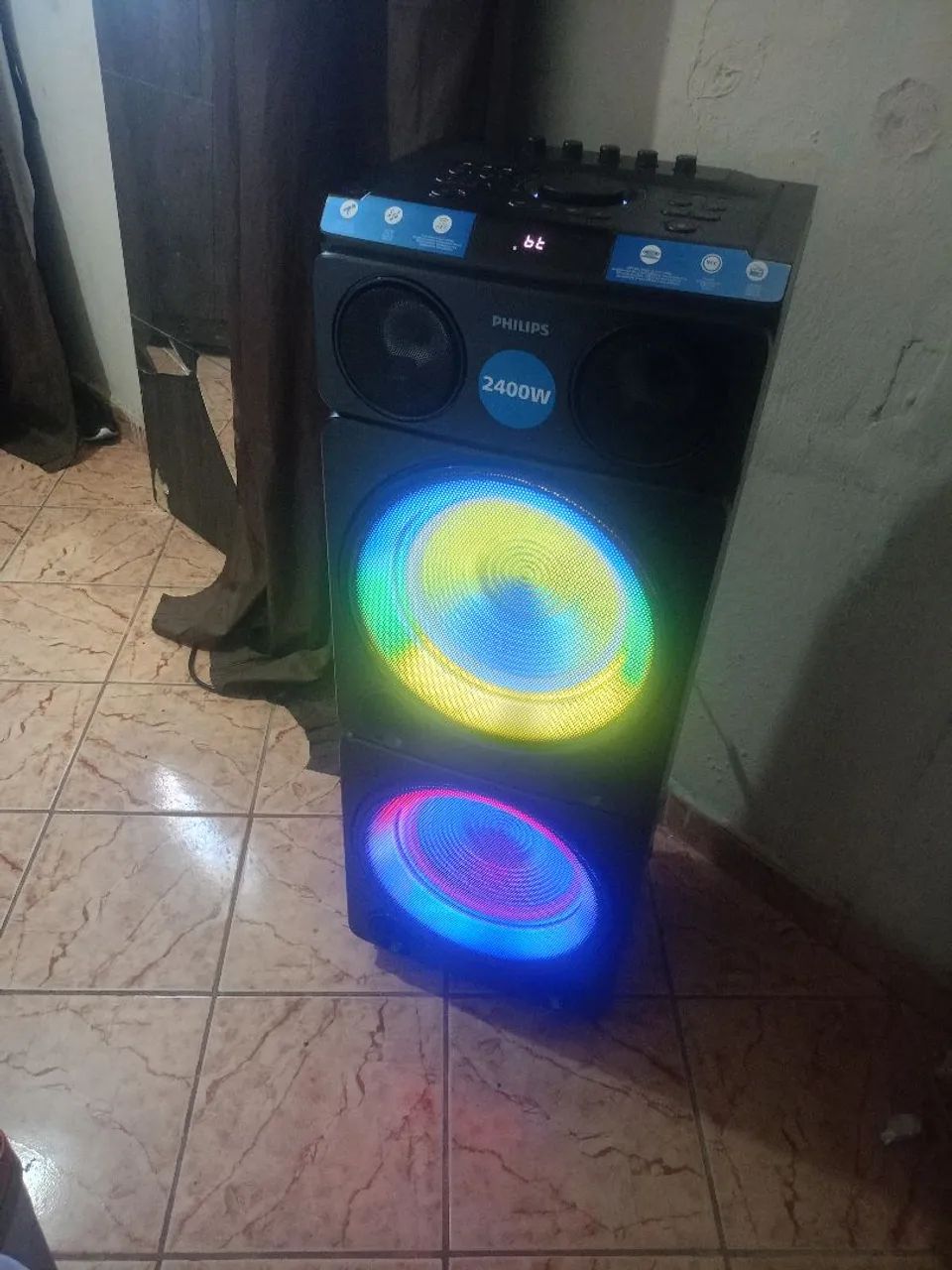 Vendo uma caixa de som amplificada Philips  - Foto 4