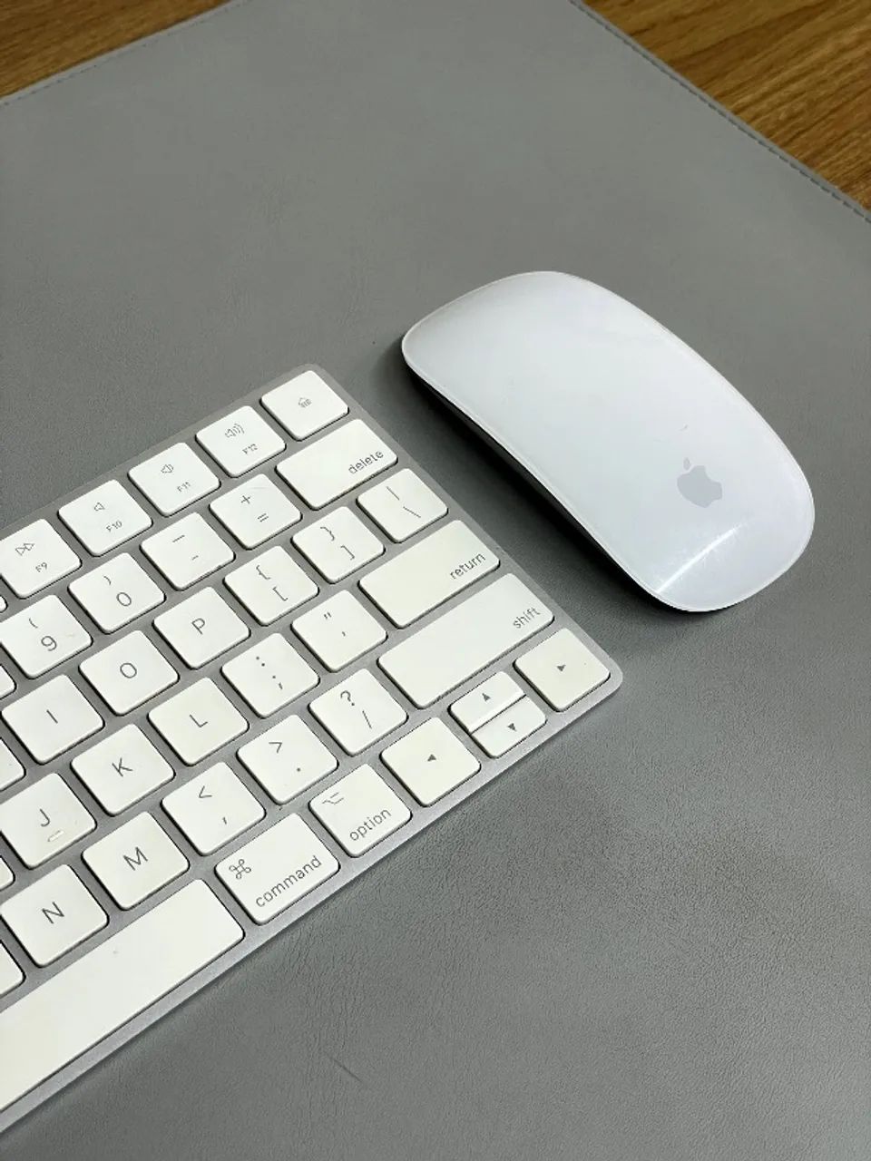 Kit Periféricos Apple: Magic Keyboard 2 + Magic Mouse 2 (Originais
