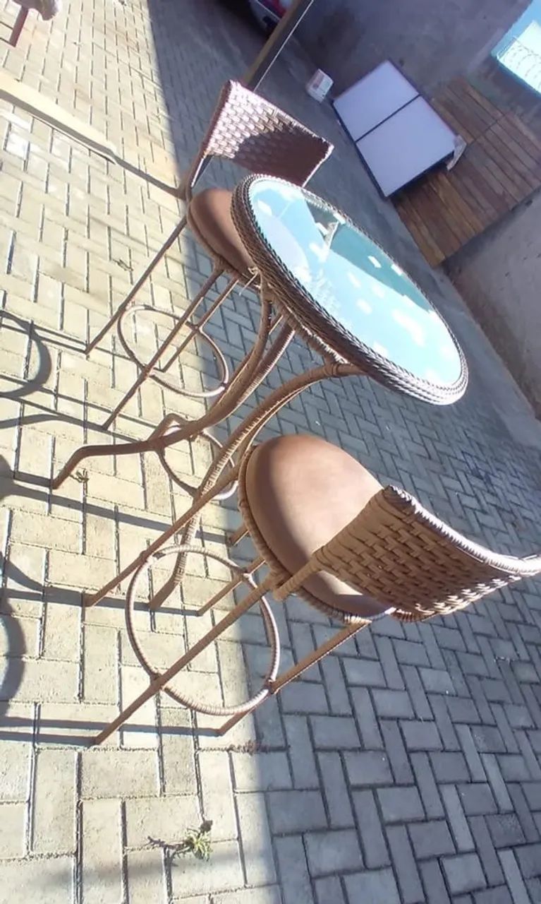 Conjunto de Mesa Bistrô + 2 Banquetas - Foto 3