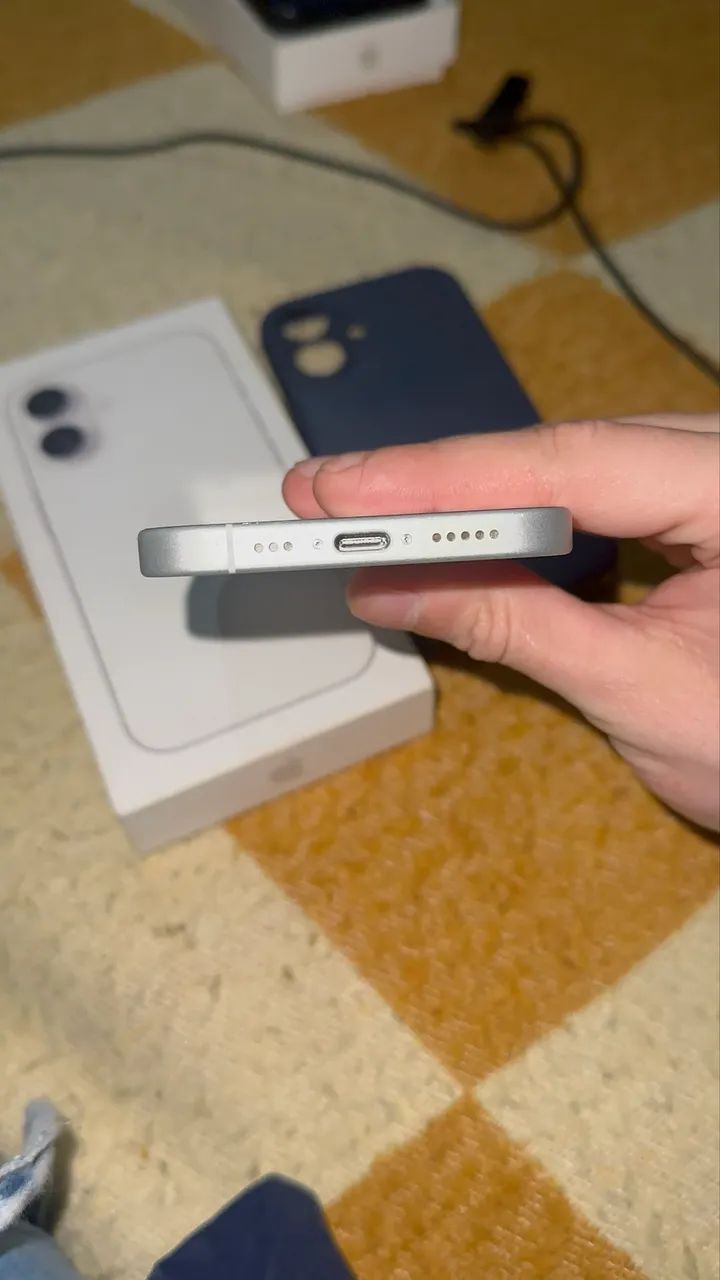 iPhone 16 Branco 128GB - Foto 4