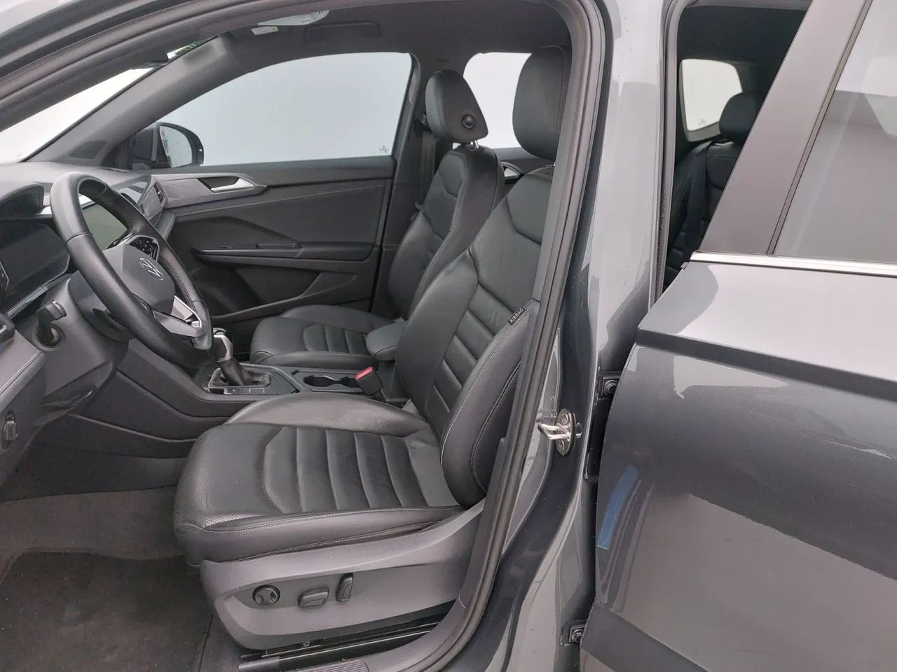 Volkswagen Taos Highline 1.4 250 TSI Flex Aut., foto 16 de 18