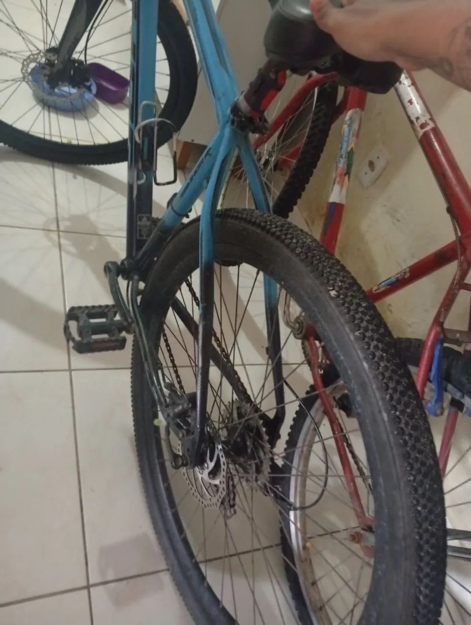 Bike aro 29  aceito propostas  - Foto 2