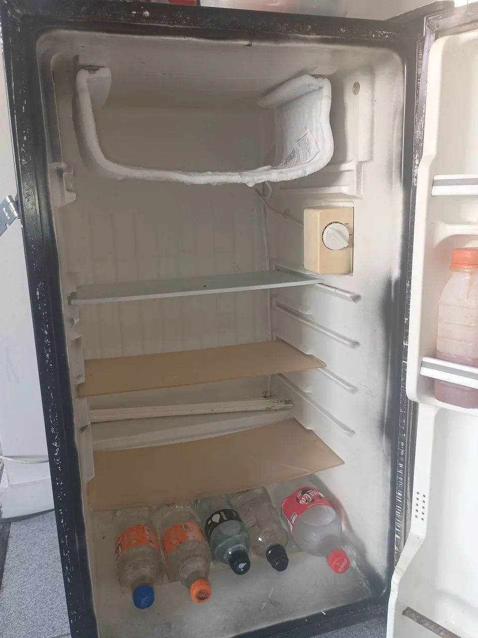 Frigobar usado mas funciona  - Foto 4