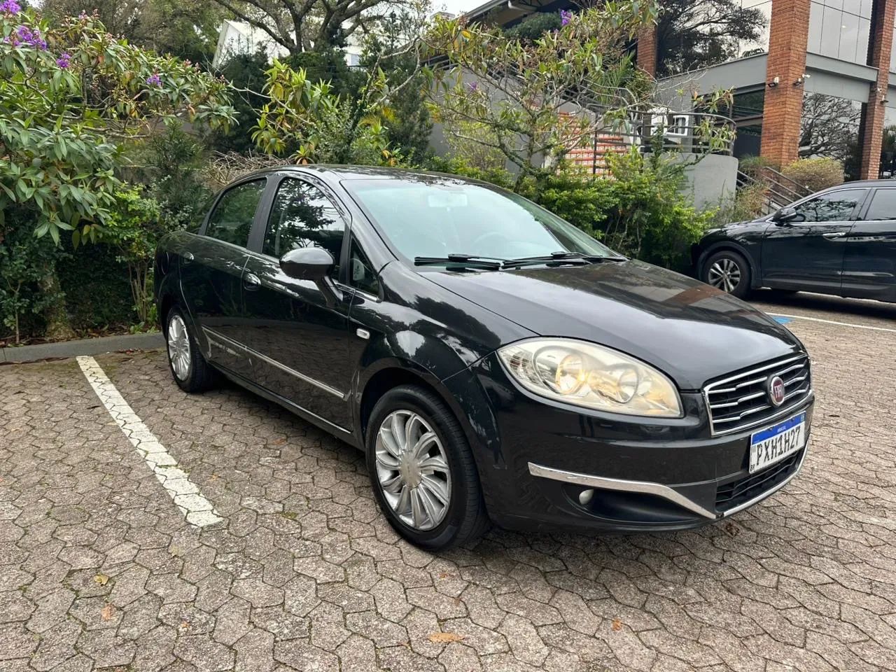 Fiat Linea LINEA ESSENCE 1.8 Flex 16V 4p 2016