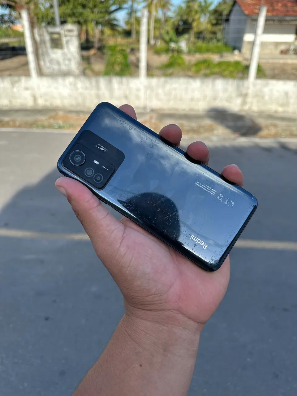 Celular semi novo 