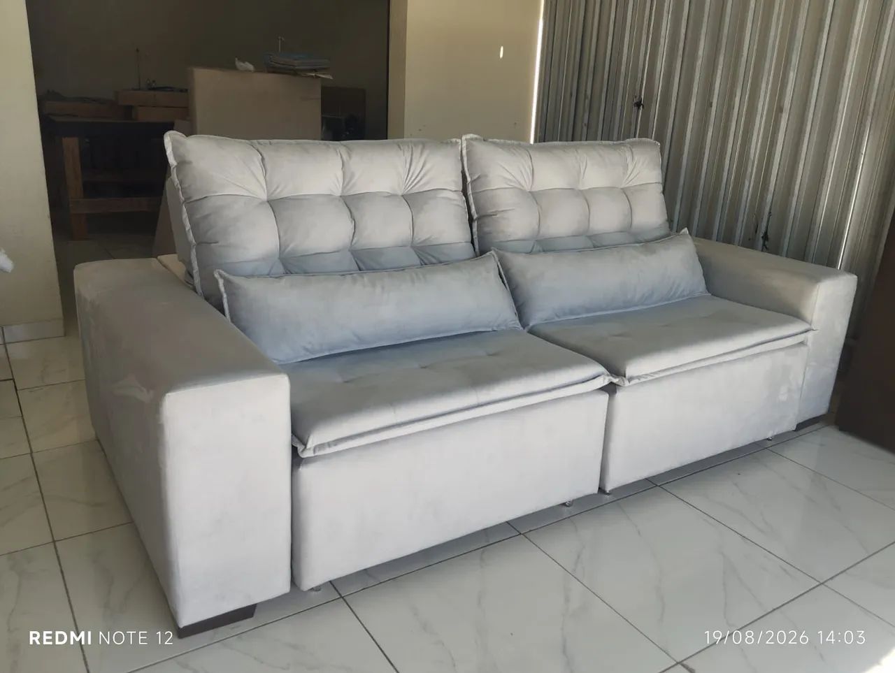 Sofá retrátil 2,50MT novo! - Foto 3