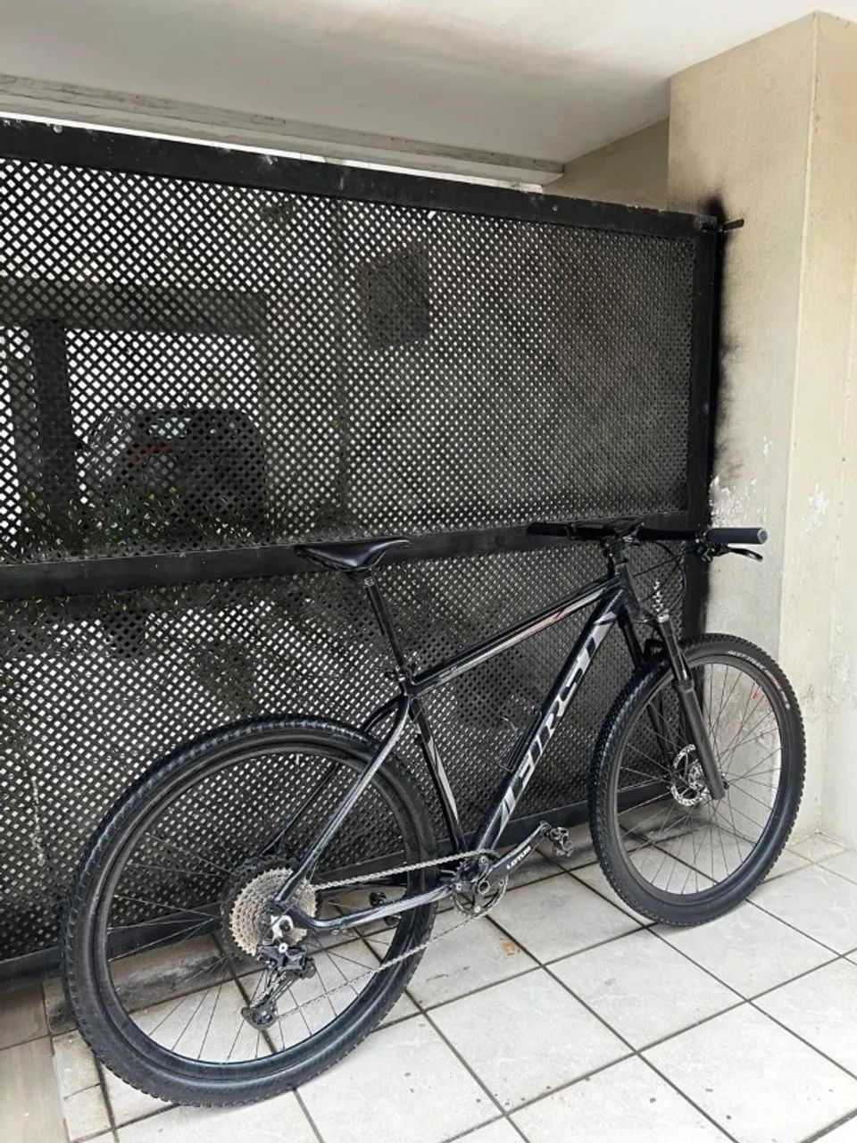 Bike First Shelby 11v Shimano Deore  - Foto 3