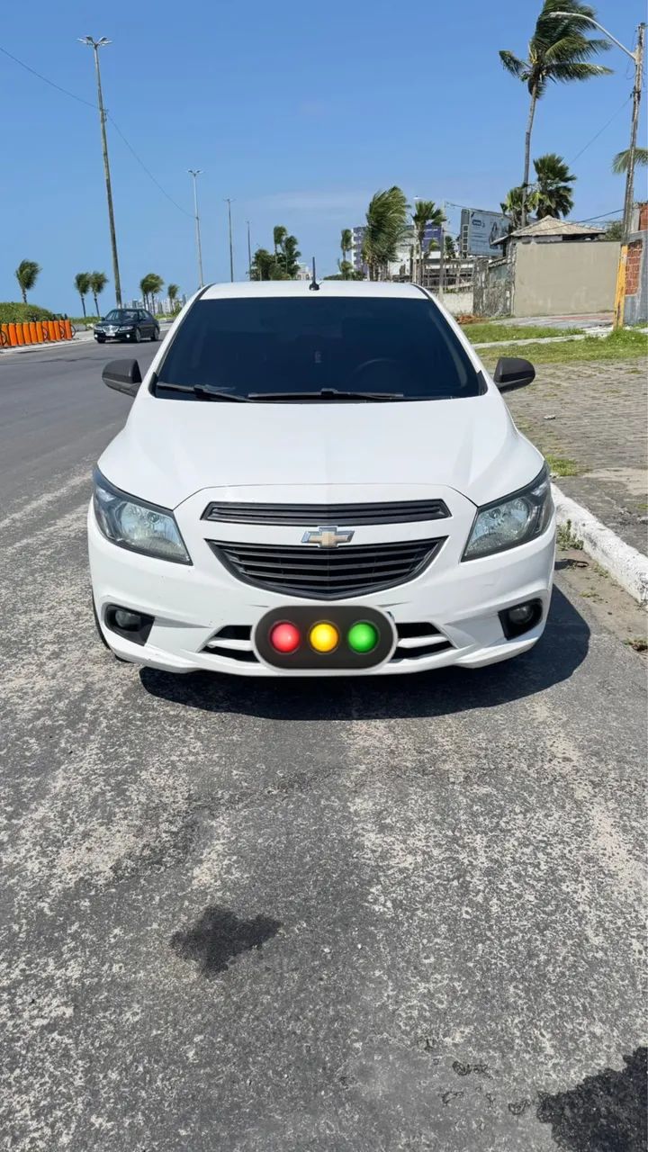 Chevrolet Onix ONIX HATCH Joy 1.0 8V Flex 5p Mec. 2019