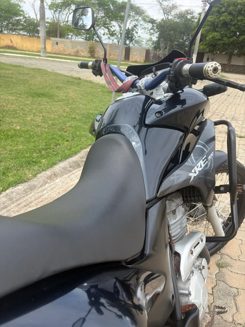 XRE 300 - Foto 2