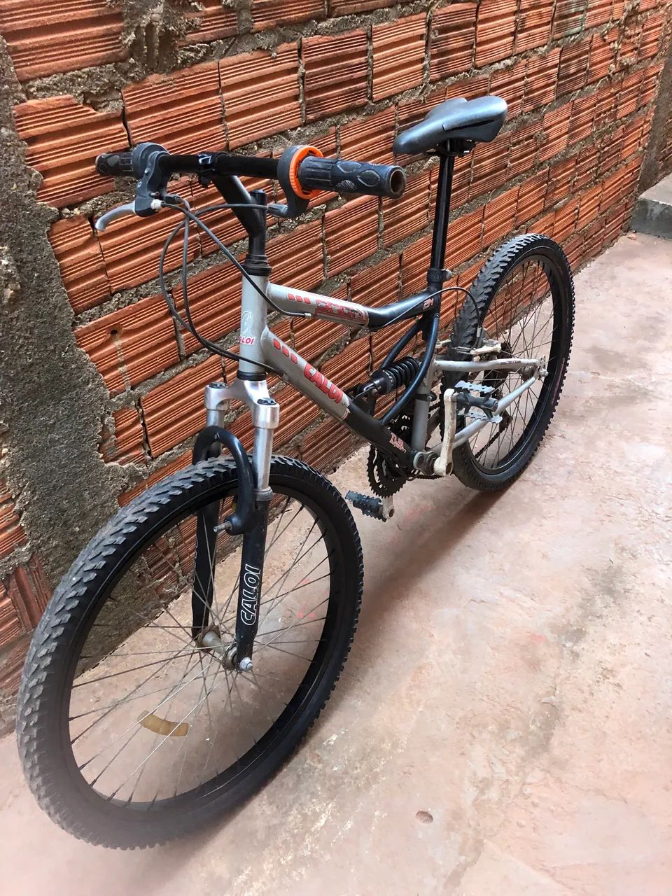 Bicicleta caloi aro 24