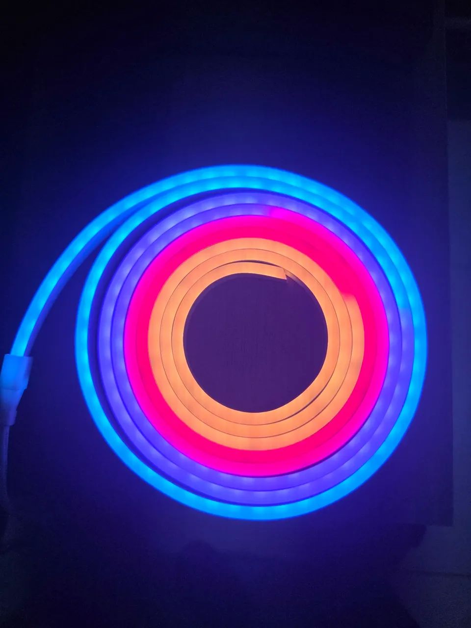 Fita LED RGB Neon 3 metros (compatível com Tuya) - Foto 2