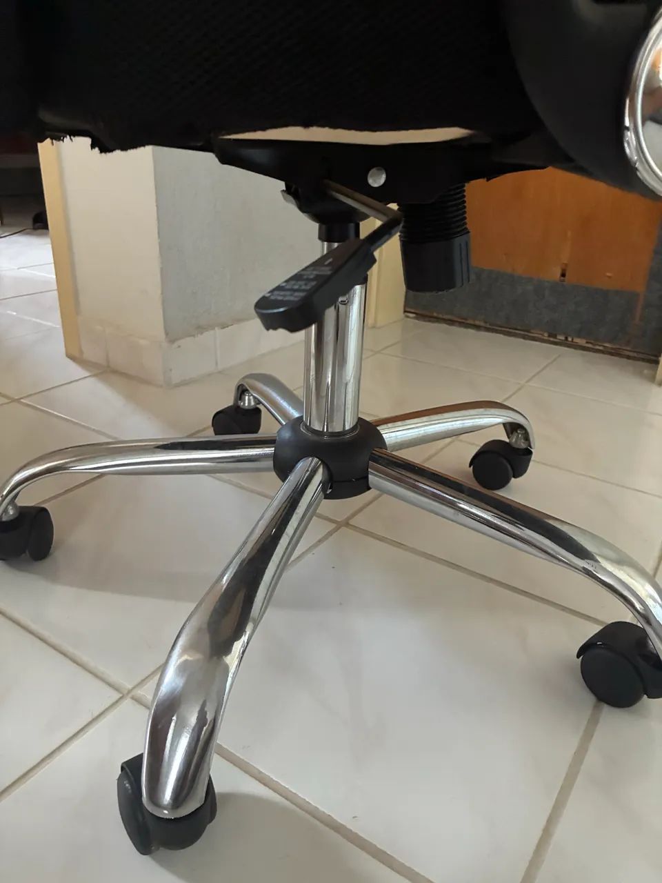 Cadeira de escritório  - Foto 5