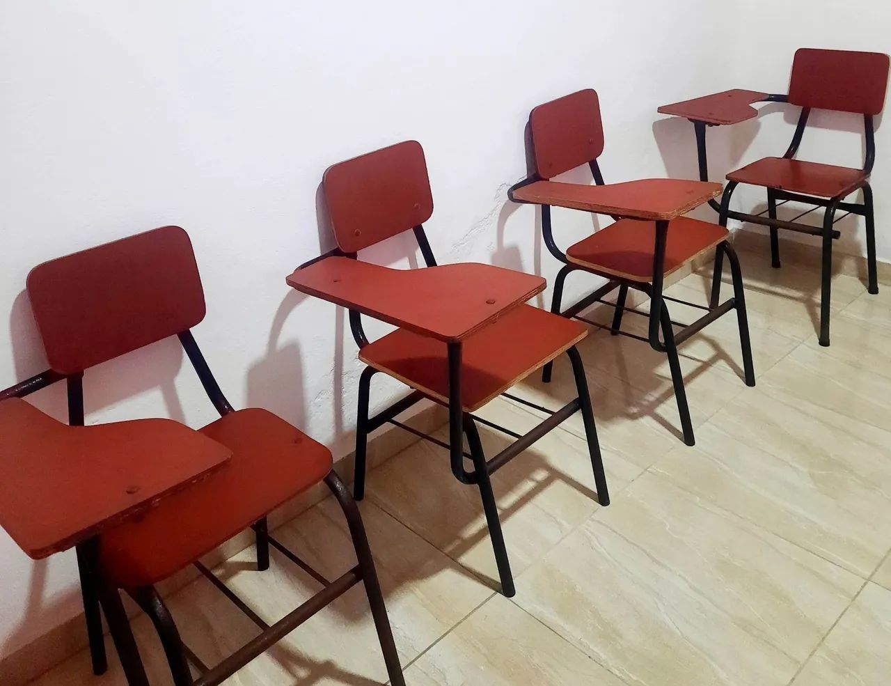 Cadeira escolar64962672049921122