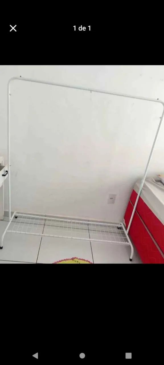 Arara de ferro para roupas