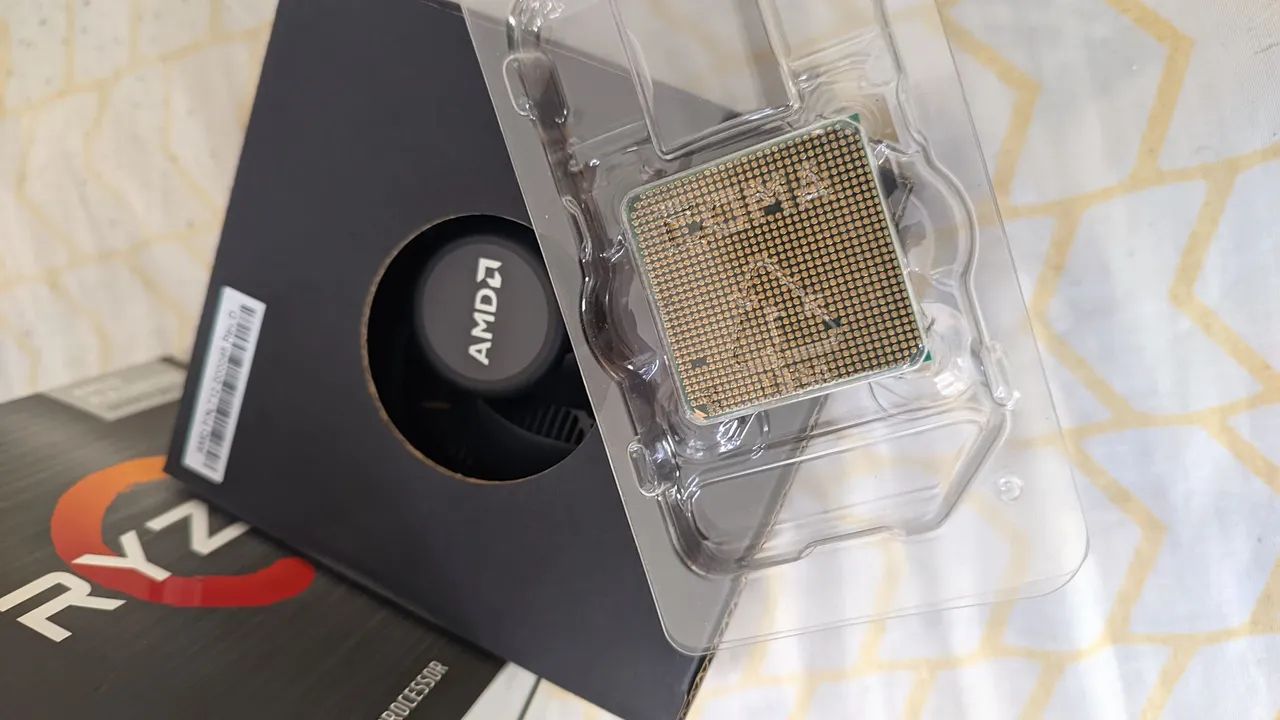 Processador AMD FX-8300 8 Núcleos 4.2ghz Socket AM3+ - Foto 2