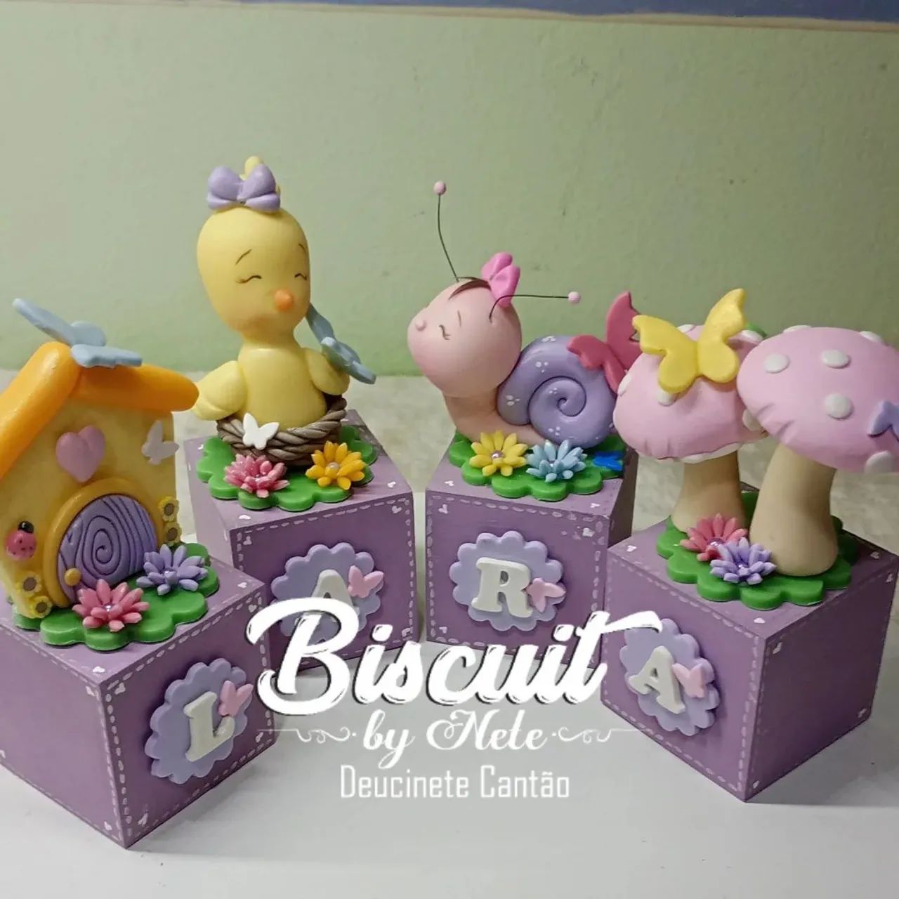 Lembrancinhas de aniversário em Biscuit  - Foto 4