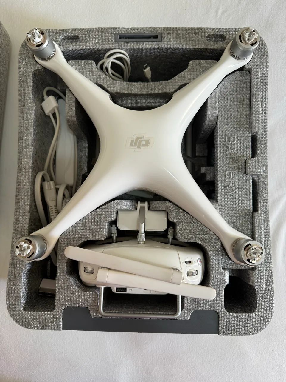 DJI Phantom 4 - Drone com Câmera - Funcionando - Foto 3