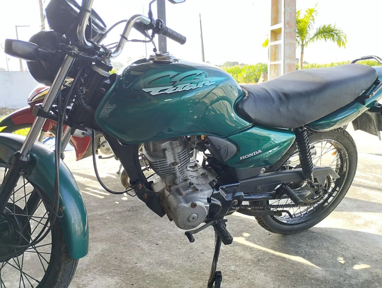 Cg 125 ano 2002 atrasada