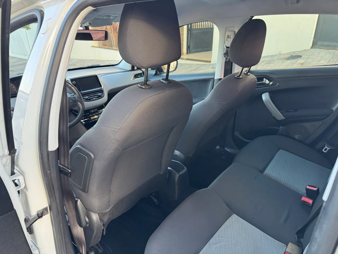 Peugeot 208 Active/active Pack 1.5 Flex 8V 5P 2016 - Foto 2