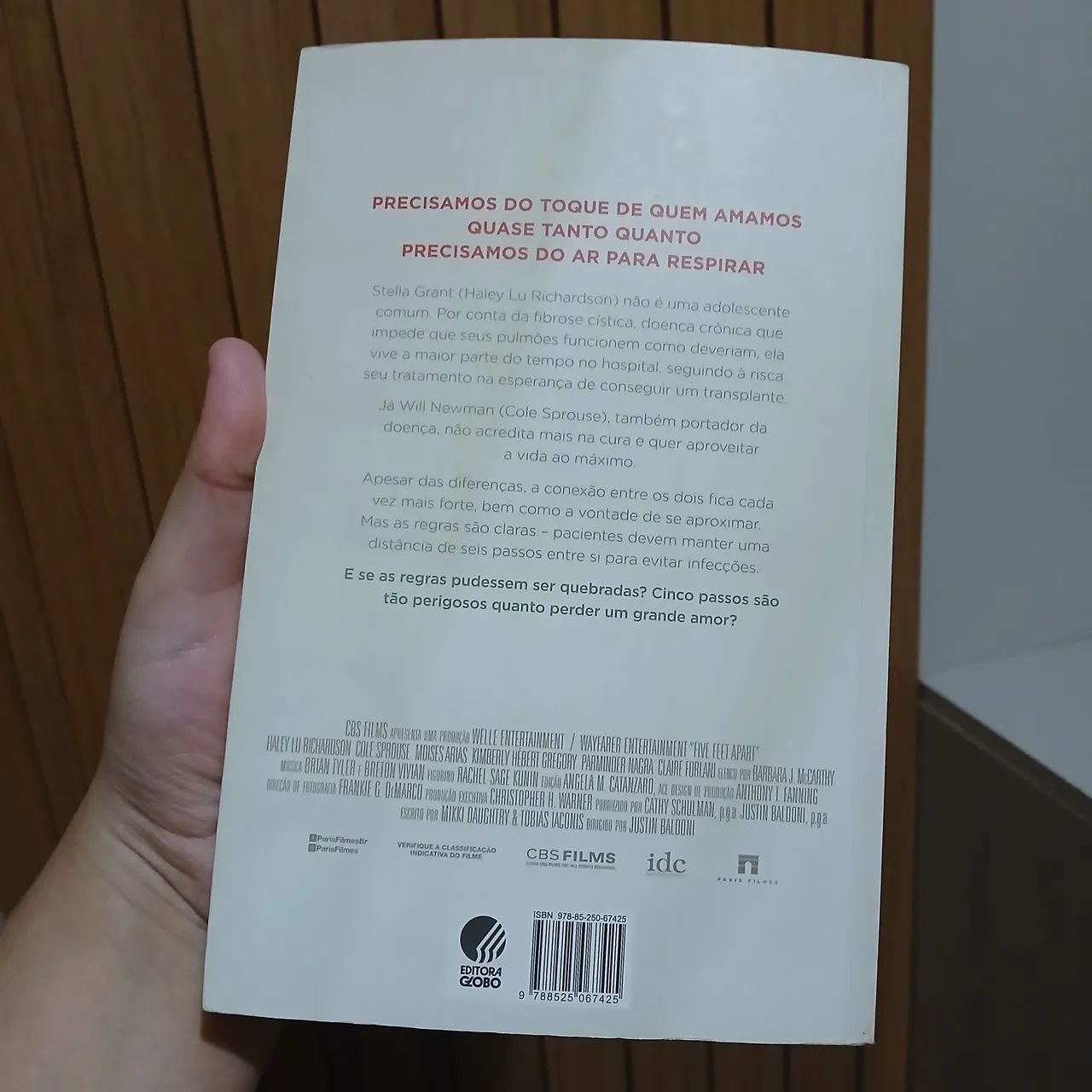 LIVRO: A cinco passos de você - Foto 2