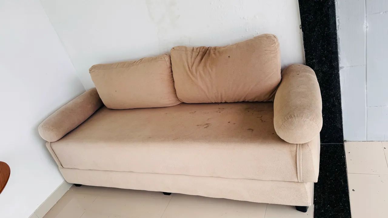 Guarda roupa e sofá cama a preço de banana 