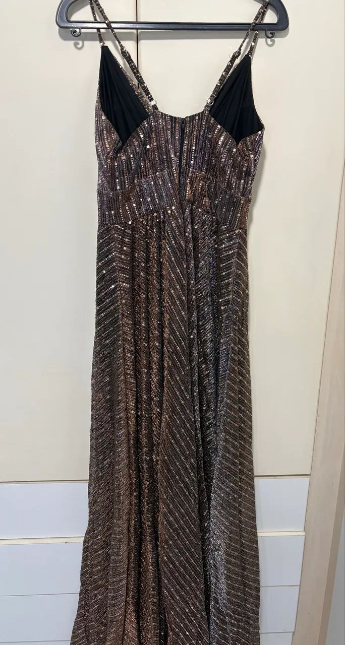vestido de formatura com fenda
