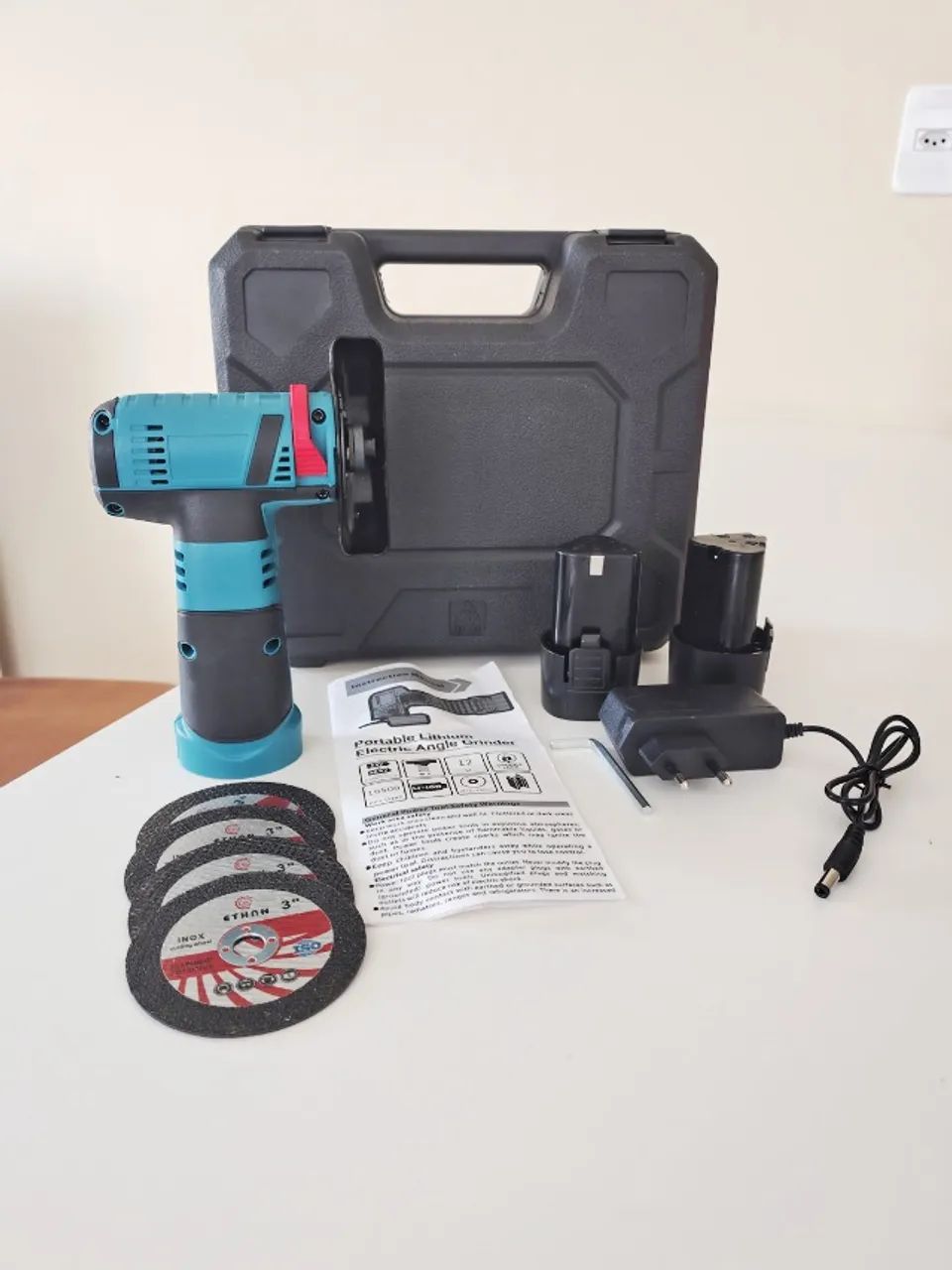 Cordless Rechargeable Angle Grinder, Dual Voltage 110V/220V, 2 Batteries 12V with Carrying Case