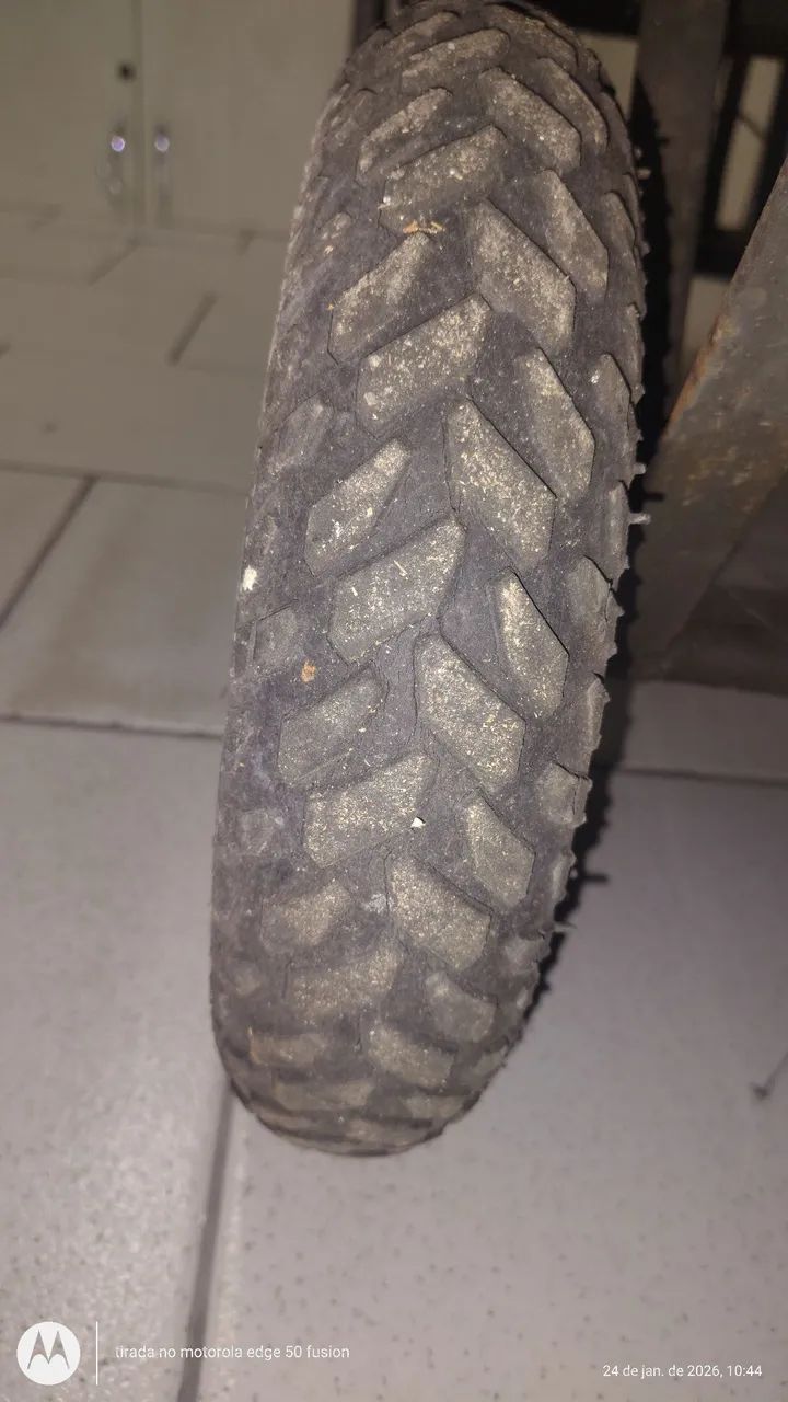 Carrinho 4 rodas  600 kg reforçado com pneus  - Foto 4